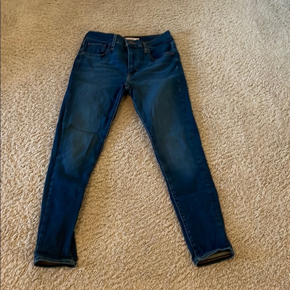 Levi’s 720 high rise super skinny jeans